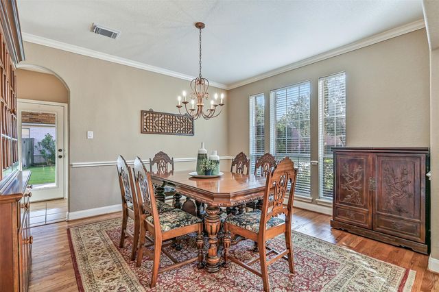 1607 Cascade Falls Drive, Friendswood, TX 77546