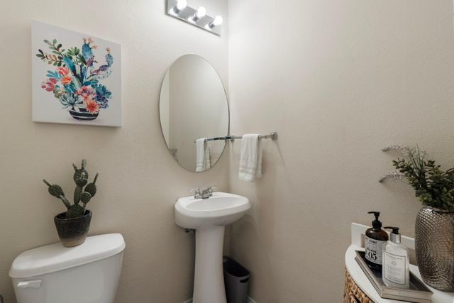 2332 ACADEMIC Place SE, Albuquerque, NM 87106