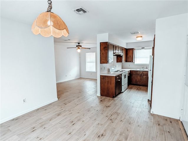 1839 Elizabeth St, Ingleside, TX 78362