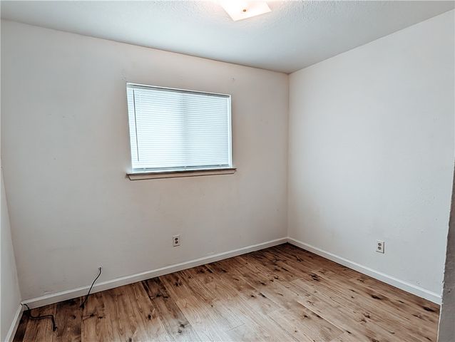 1839 Elizabeth St, Ingleside, TX 78362