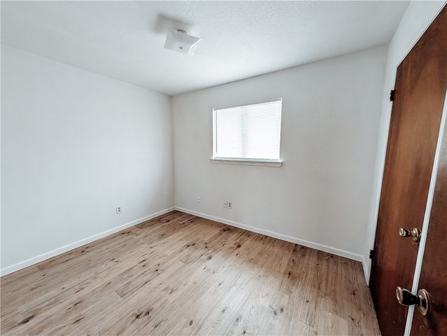 1839 Elizabeth St, Ingleside, TX 78362