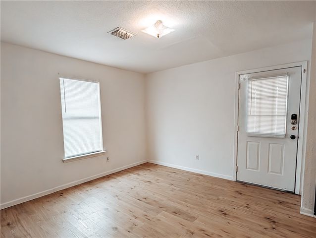 1839 Elizabeth St, Ingleside, TX 78362