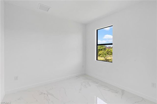 4109 17th ST SW, Lehigh Acres, FL 33976