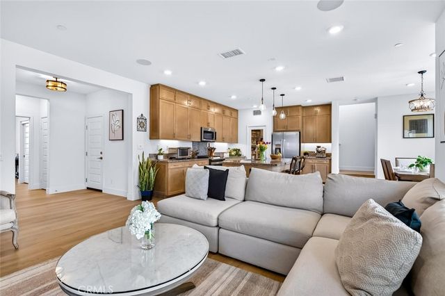 1306 Roots Way, Rancho Mission Viejo, CA 92694