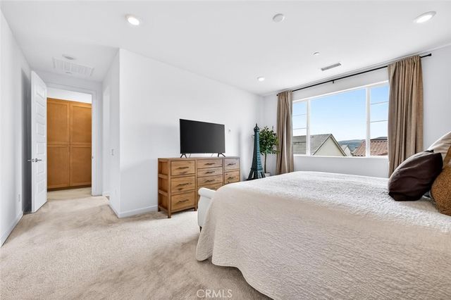 1306 Roots Way, Rancho Mission Viejo, CA 92694