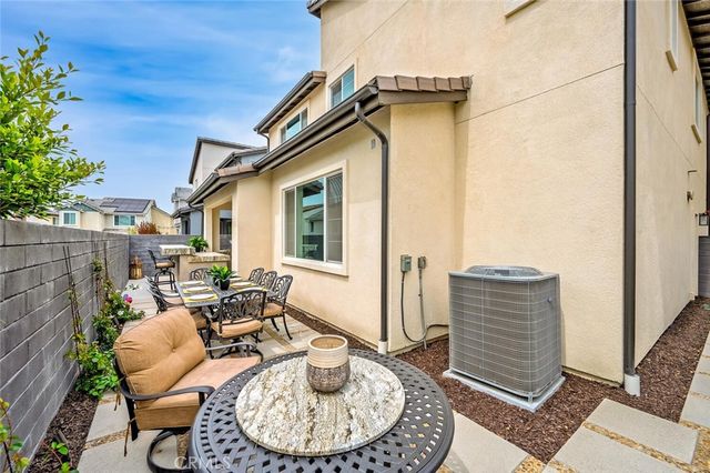 1306 Roots Way, Rancho Mission Viejo, CA 92694