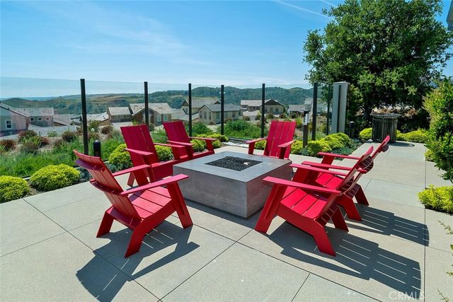 1306 Roots Way, Rancho Mission Viejo, CA 92694