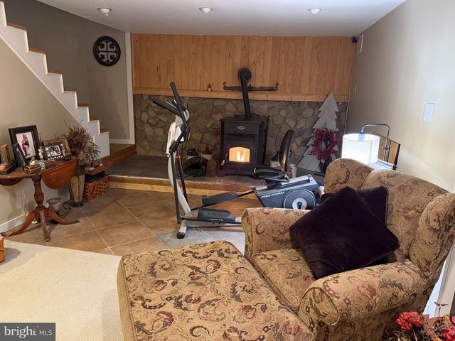 980 HORSEMAN DR, Auburn, PA 17922