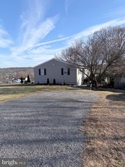980 HORSEMAN DR, Auburn, PA 17922