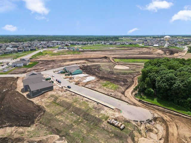 1696 Zumbro Avenue, Shakopee, MN 55379