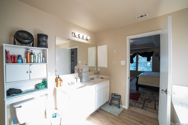 8035 River, San Antonio, TX 78249