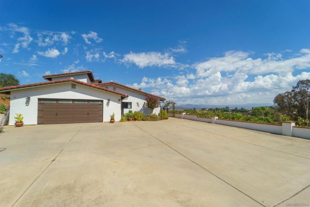 17522 Rancho De Carole Rd, Ramona, CA 92065