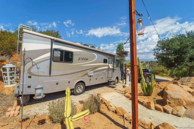 17522 Rancho De Carole Rd, Ramona, CA 92065