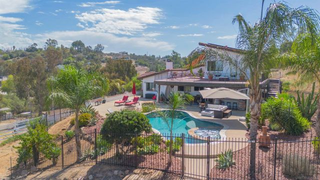 17522 Rancho De Carole Rd, Ramona, CA 92065