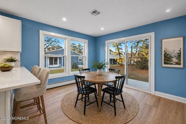 86 San Carlos Street, Toms River, NJ 08757