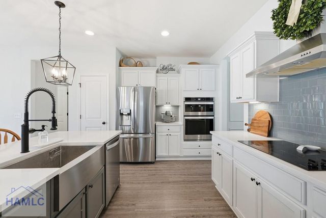 35 Henslow Field, Savannah, GA 31419