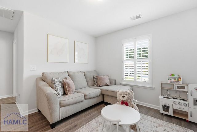 35 Henslow Field, Savannah, GA 31419