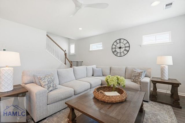 35 Henslow Field, Savannah, GA 31419