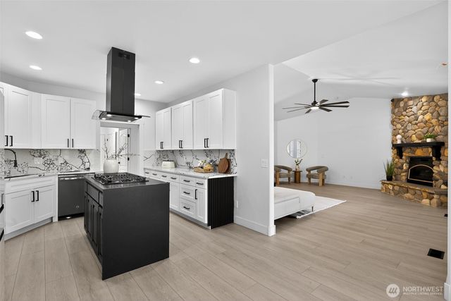 31728 SE Issaquah Fall City Road, Fall City, WA 98024
