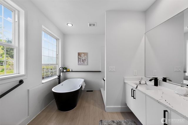 31728 SE Issaquah Fall City Road, Fall City, WA 98024