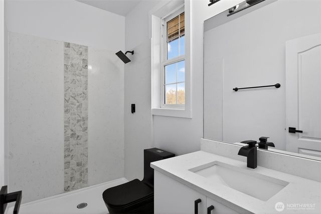 31728 SE Issaquah Fall City Road, Fall City, WA 98024