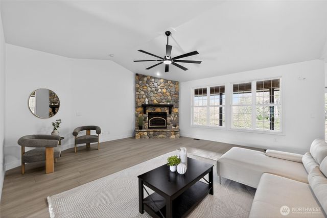 31728 SE Issaquah Fall City Road, Fall City, WA 98024