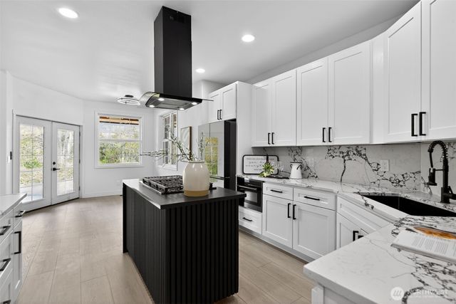 31728 SE Issaquah Fall City Road, Fall City, WA 98024