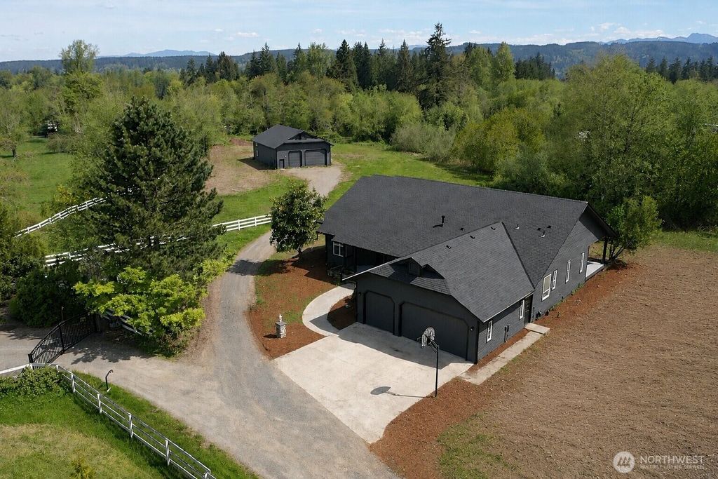 31728 SE Issaquah Fall City Road, Fall City, WA 98024
