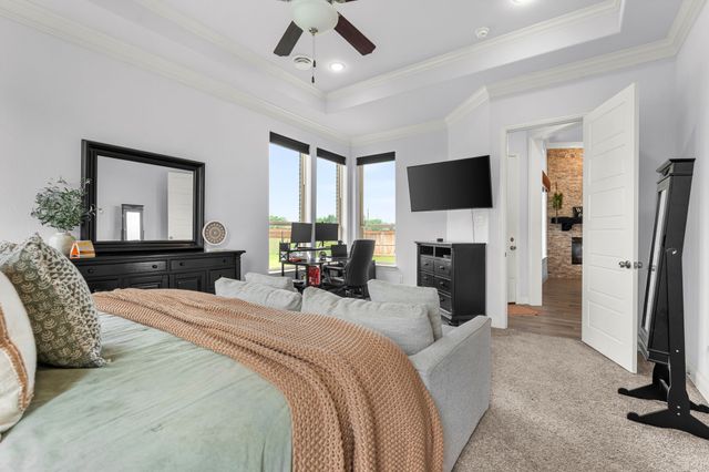 953 Prairie Timber Road, Burleson, TX 76028