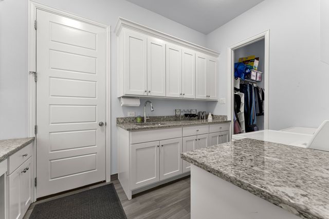 953 Prairie Timber Road, Burleson, TX 76028