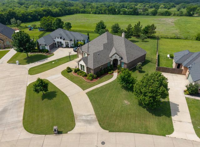 953 Prairie Timber Road, Burleson, TX 76028