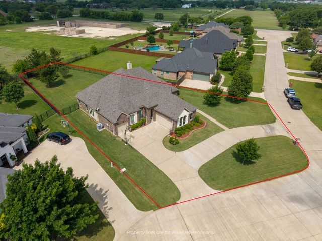 953 Prairie Timber Road, Burleson, TX 76028