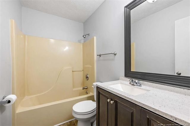 2557 Previs Road, Fayetteville, NC 28306