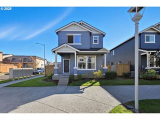 2293 Se 15TH Aly, Gresham, OR 97080