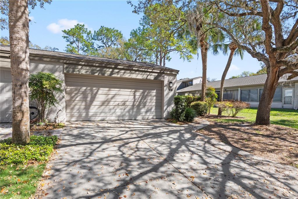 Image 21 of property listing at 618 WOODRIDGE DRIVE, Fern Park, FL 32730