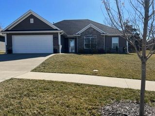 4504 WEYBRIDGE DR, Columbia, MO 65203