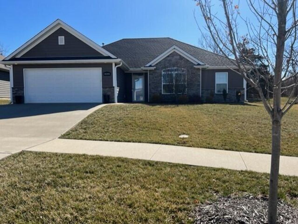 4504 WEYBRIDGE DR, Columbia, MO 65203
