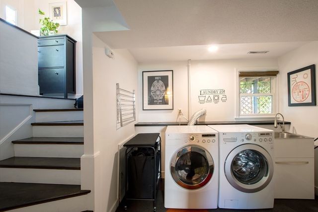 25 Bexley Rd, Boston, MA 02131
