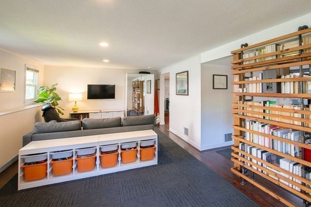 25 Bexley Rd, Boston, MA 02131