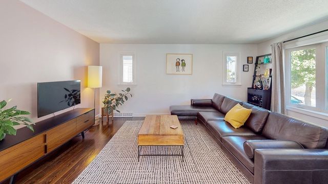 25 Bexley Rd, Boston, MA 02131