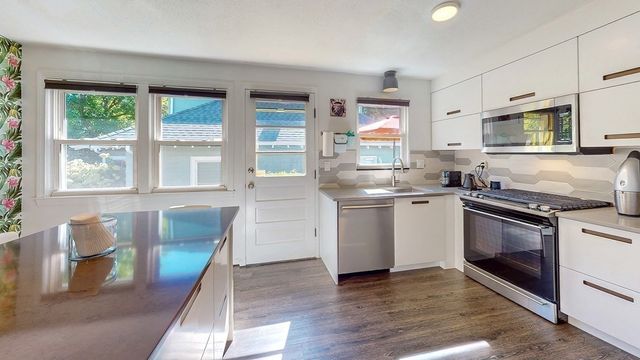 25 Bexley Rd, Boston, MA 02131