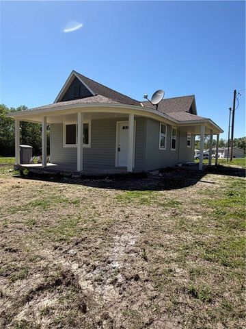 103 E Street, Creighton, MO 64739