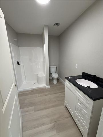 103 E Street, Creighton, MO 64739