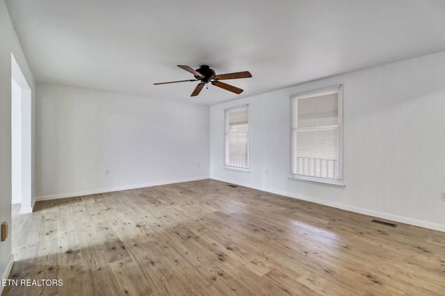 166 Hatler Rd, Crossville, TN 38555