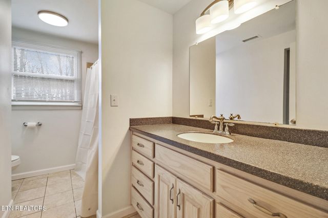 166 Hatler Rd, Crossville, TN 38555