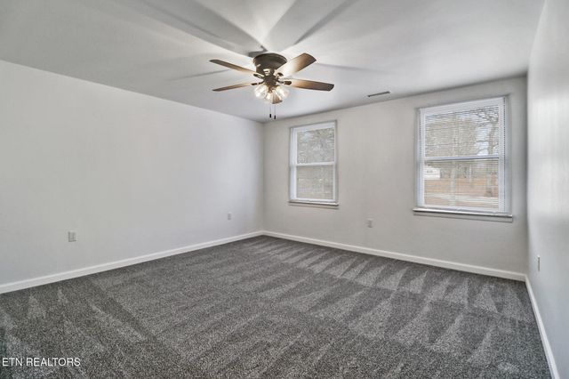 166 Hatler Rd, Crossville, TN 38555