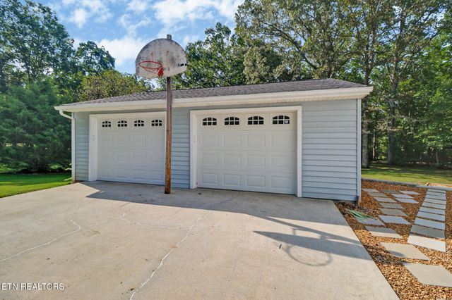 166 Hatler Rd, Crossville, TN 38555