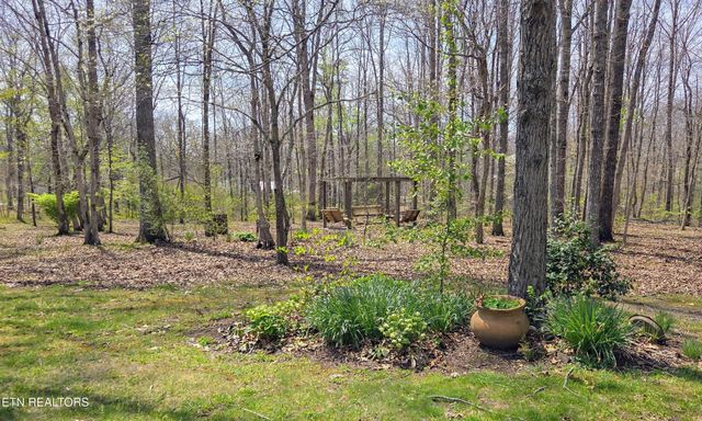 166 Hatler Rd, Crossville, TN 38555