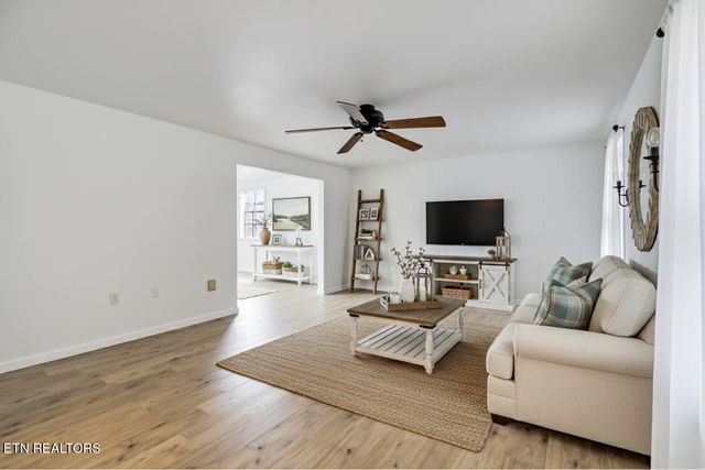 166 Hatler Rd, Crossville, TN 38555