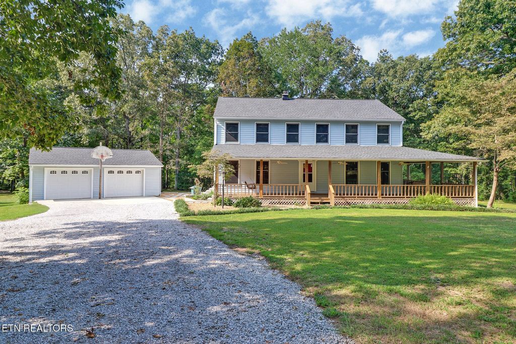 166 Hatler Rd, Crossville, TN 38555